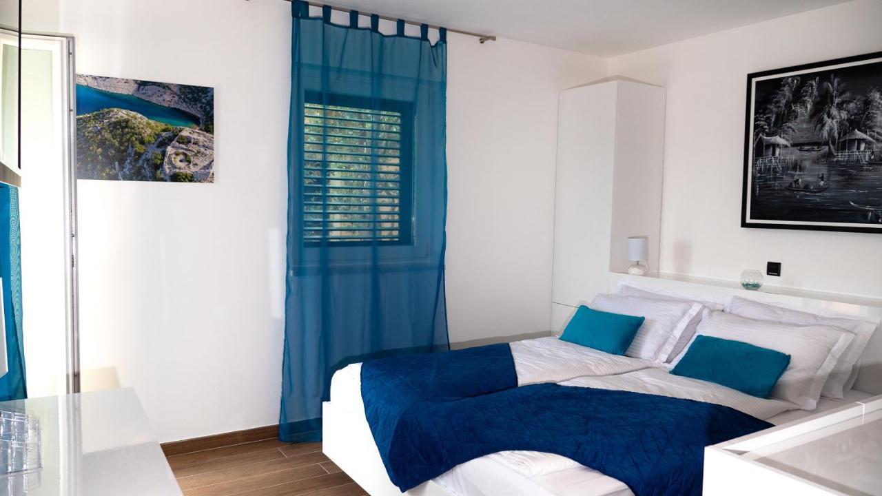 Villa Relax , With Seaview And Two Pools Near Beach Starigrad  Exterior foto