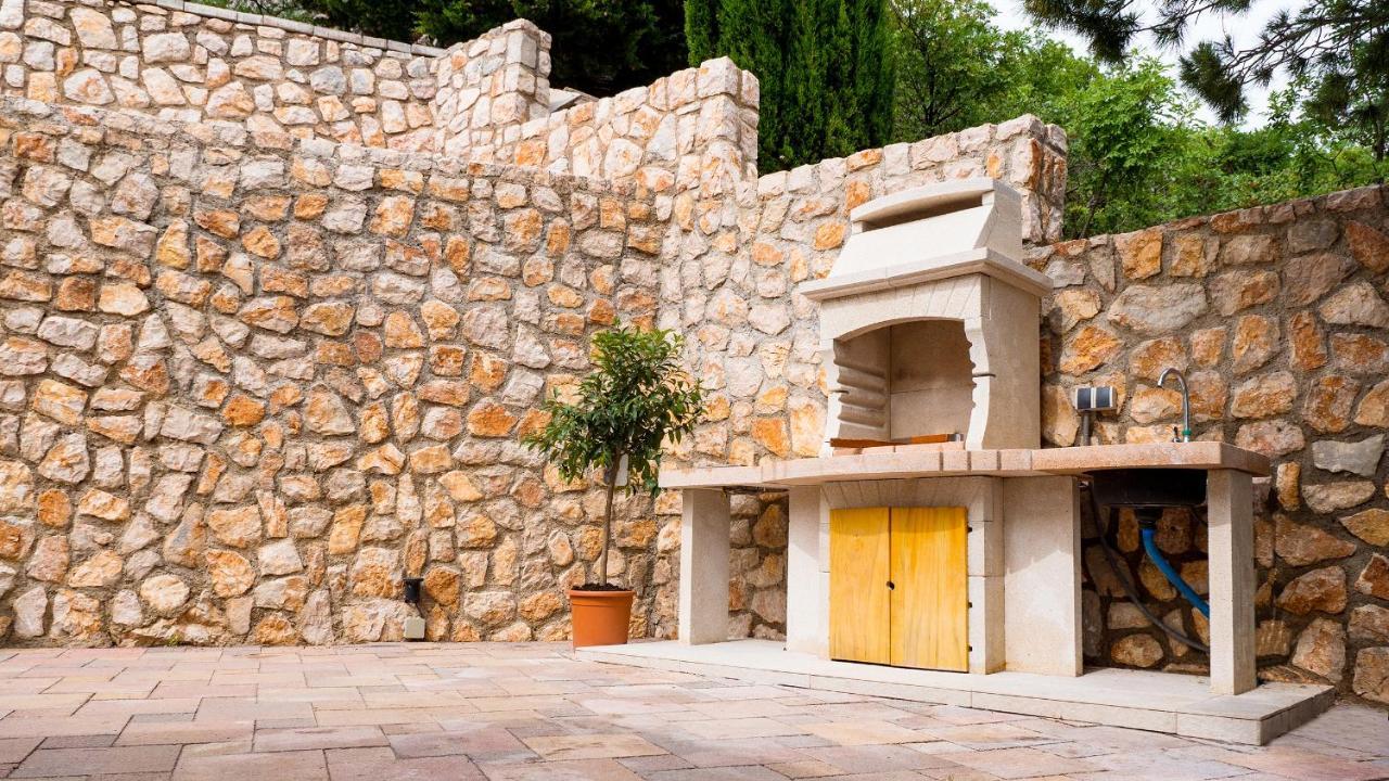 Villa Relax , With Seaview And Two Pools Near Beach Starigrad  Exterior foto