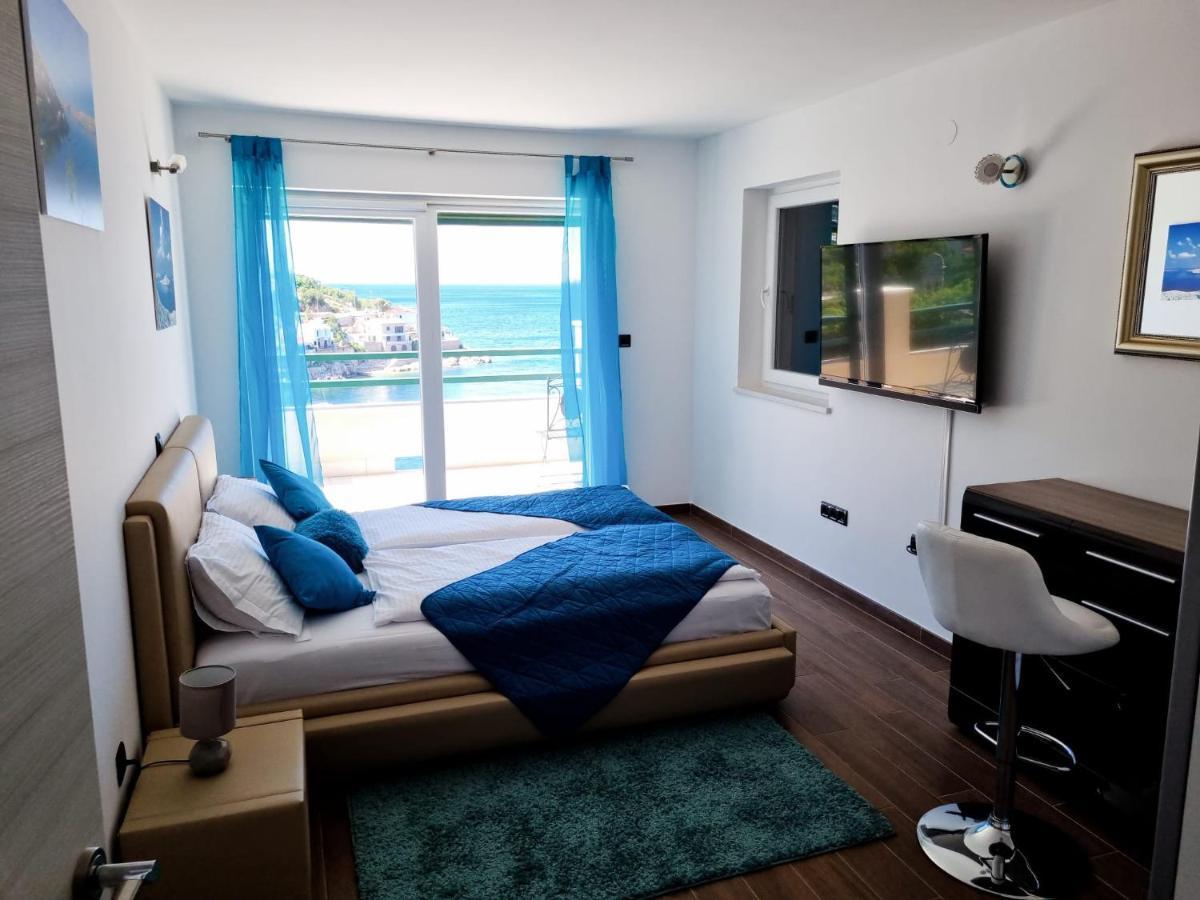 Villa Relax , With Seaview And Two Pools Near Beach Starigrad  Exterior foto