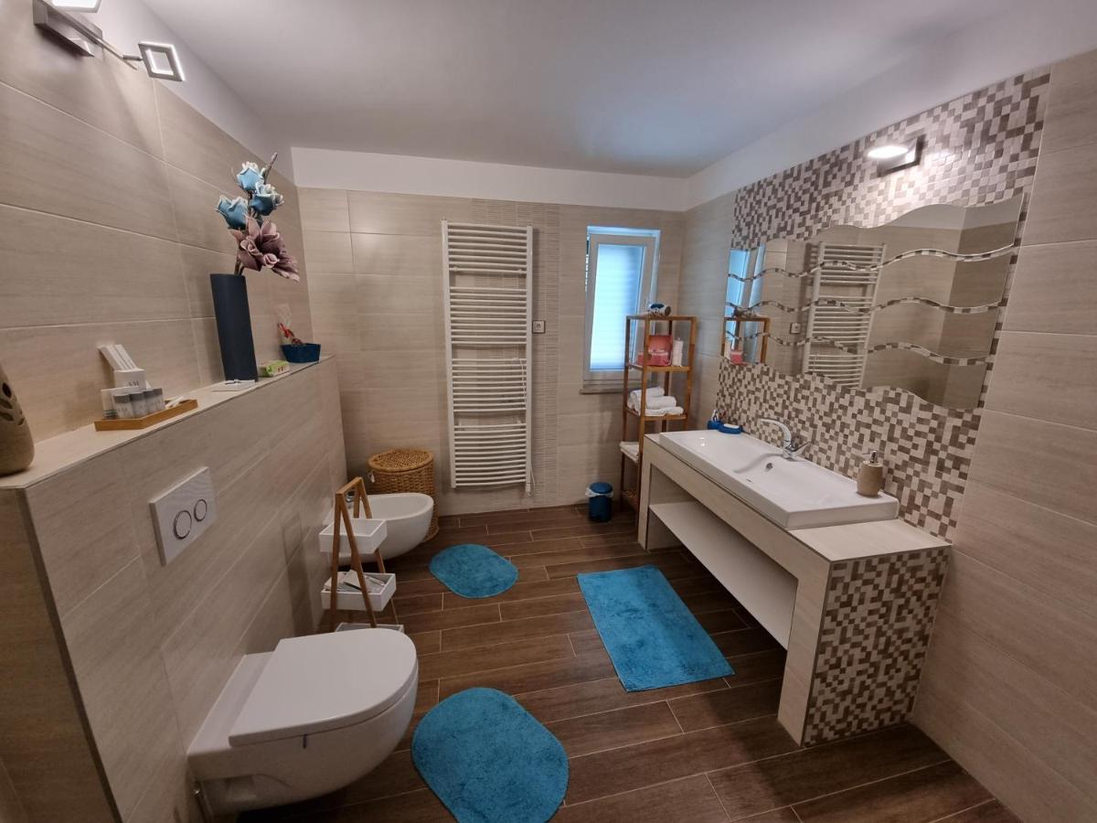 Villa Relax , With Seaview And Two Pools Near Beach Starigrad  Exterior foto